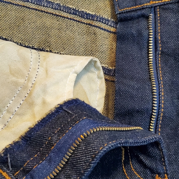 Laundry Dark Wash Blue Denim Zipfly Cotton Blend Skirt with Rhinestones Size 12 - Picture 7 of 15